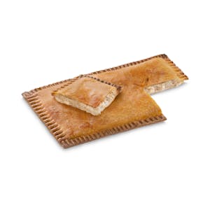 Empanada rellena de pollo y setas con crema de queso