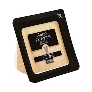 Queso añejo fuerte de oveja Hacendado cortado en cuñitas