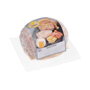 Roti de pollo con bacón y queso con salsa cheddar