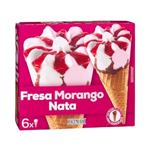 Helado cucurucho fresa nata