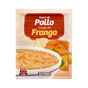 Sopa de pollo con fideos finos