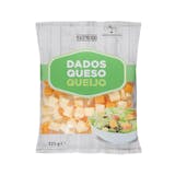 Queso curado y Cheddar Hacendado en dados