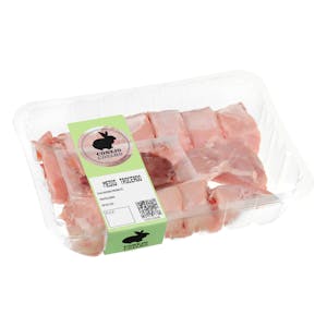 Medio conejo troceado